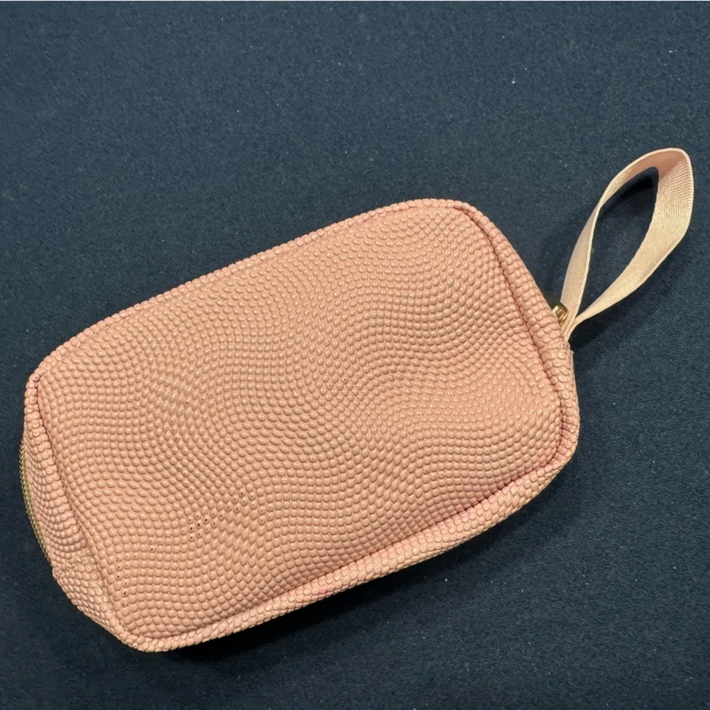 MAC pink Cosmetics bag w/Lipstick lipgloss & Eyeshadow Set/pretty & practical